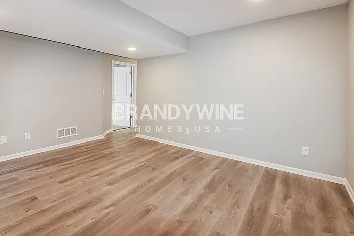 614 Winter Dr — Photo 27
