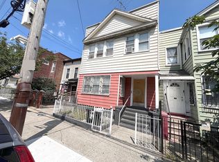 81 Autumn Ave, Brooklyn, NY 11208