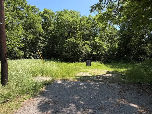 2140 Shellhorse Rd, Dallas, TX 75241