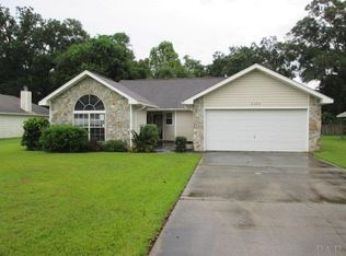 2400 La Lar Ln, Pensacola, FL 32534