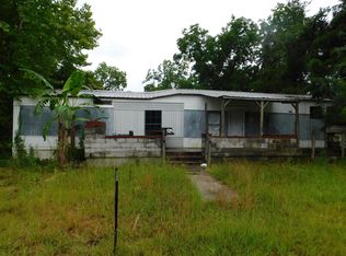 3922 2nd Ave, Laurel Hill, FL 32567