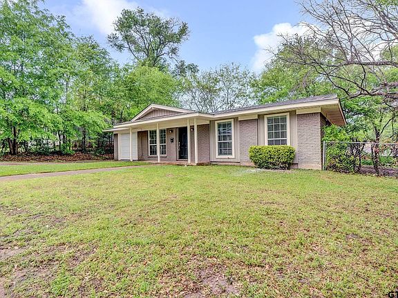 3rd image of 2306 Mimosa Dr