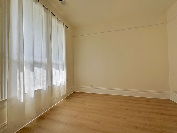 3rd image of 1605 Walnut St #A