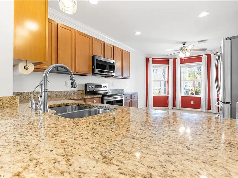 3337 Apple Blossom Dr — Photo 7