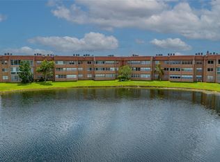 9540 Sunrise Lakes Blvd APT 202, Sunrise, FL 33322