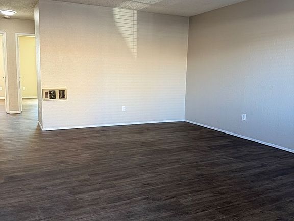 2nd image of 12645 Laurel St APT 4