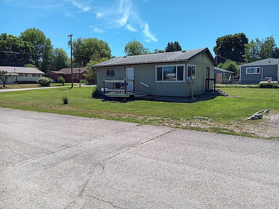 2nd image of 1301 2nd St E