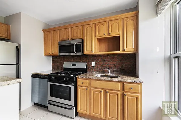 Rented by Halstead Real Estate | media 8