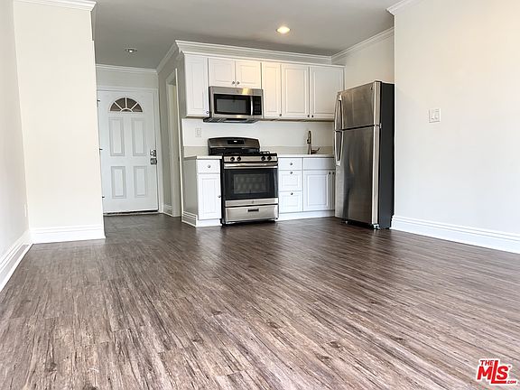4th image of 101 N Normandie Ave APT 113A