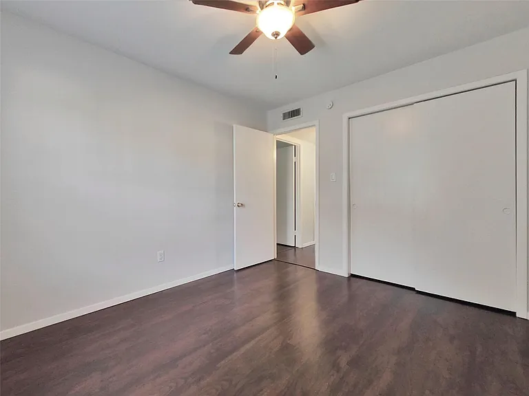 600 19th St #17 — Photo 21