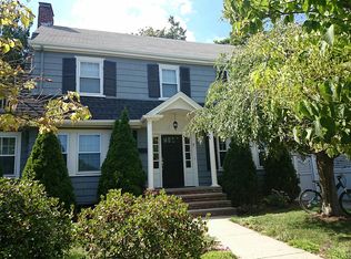 7 Burnside Ave, West Roxbury, MA 02132