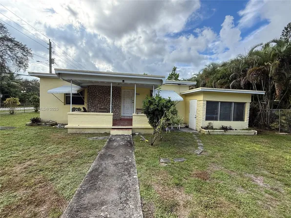 9900 NW 25th Ave, Miami, FL 33147