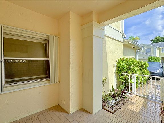 2nd image of 11848 SW 100th St