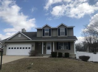 107 Eastwood Dr, East Peoria, IL 61611