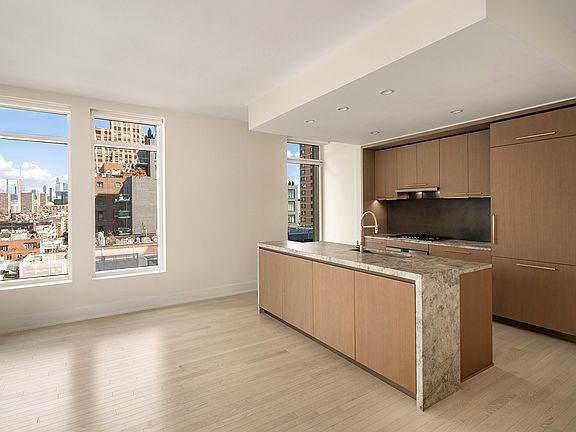 5th image of 91 Leonard St #12F