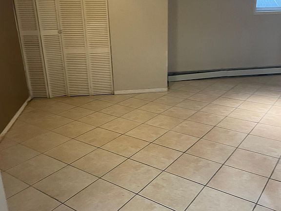 3rd image of 10409 103rd St #Basement