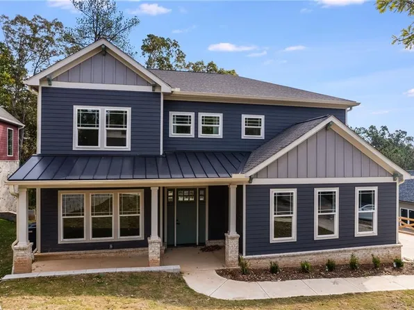 9091 Hanover St, Lithia Springs, GA 30122