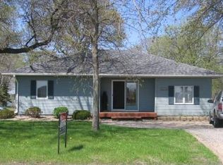 1717 S Shore Dr, Albert Lea, MN 56007
