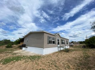 290 Highland Cir, Crystal City, TX 78839