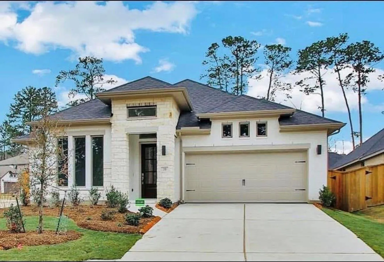 4 bed, 3.0 bath, 2474 sqft, $3,500 — Photo 2