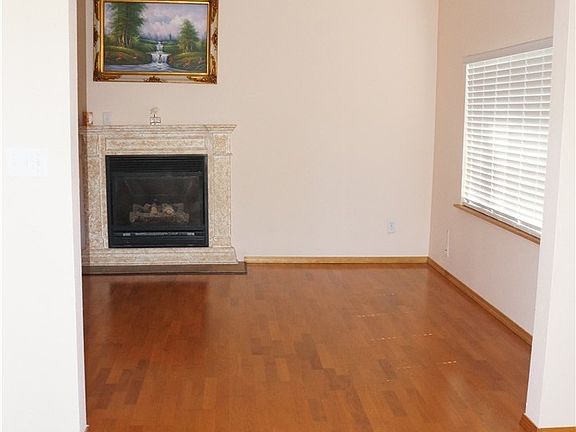 3rd image of 15311 Grant Ave SW