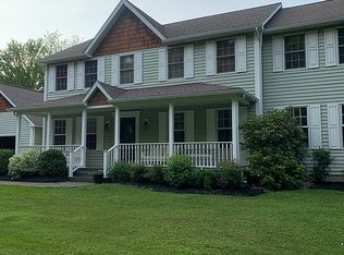 10794 Darien Rd, Holland, NY 14080