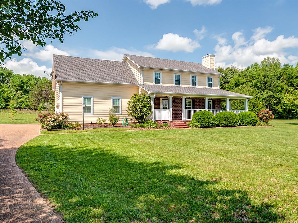 1st image of 2733 Village Dr