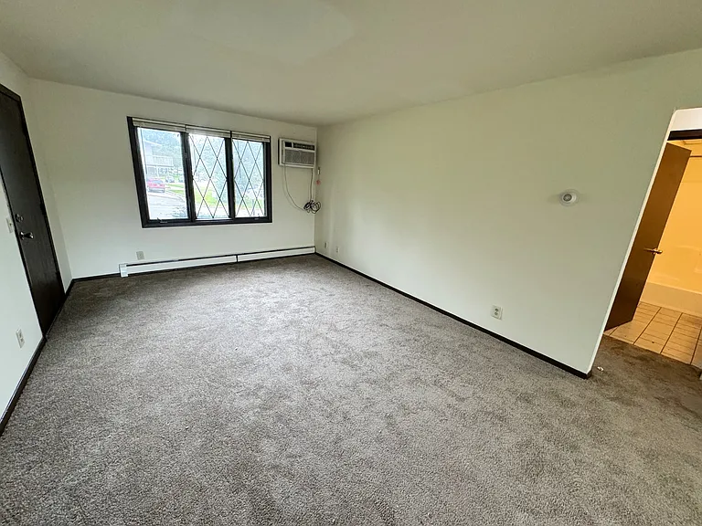 2355 Chalet Gardens Rd #2 — Photo 9