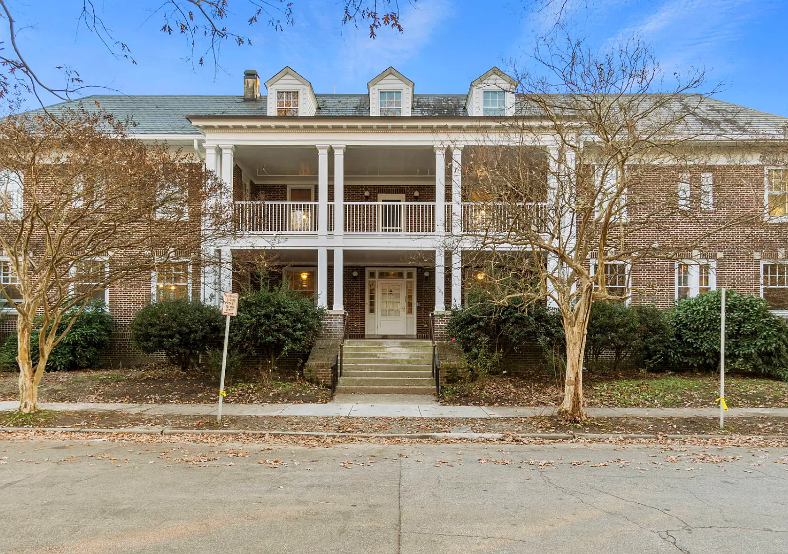 Roper House — Photo 1