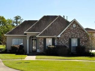 1803 E Nelson St, Gonzales, LA 70737