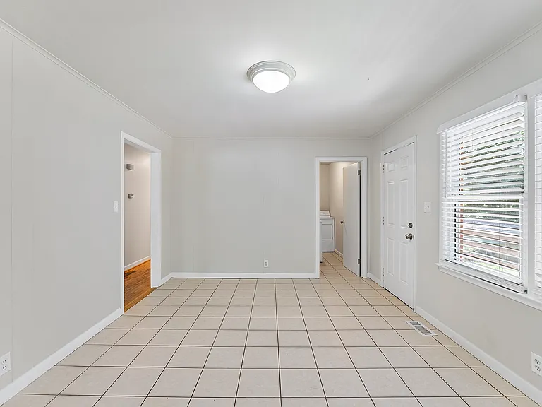 2808 Bardwell Rd — Photo 13