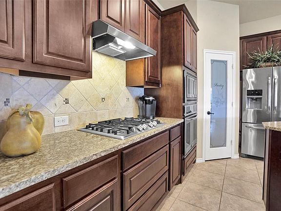2nd image of 3029 Black Hills Blvd