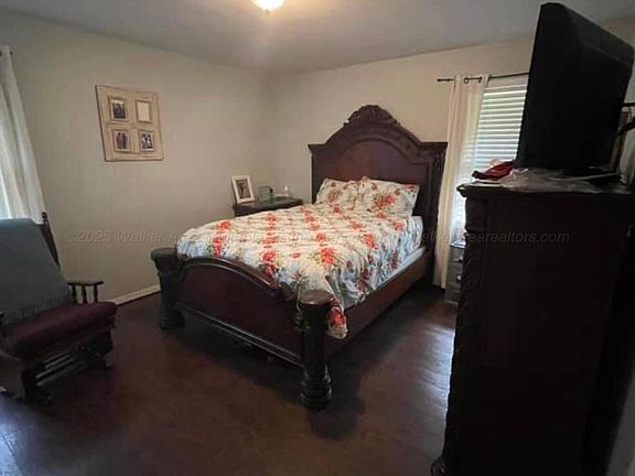 4th image of 2323 21st St