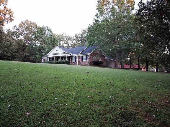 3rd image of 119 Robertson Dr