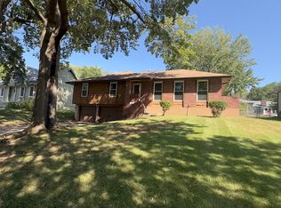 1304 SW 21st St, Blue Springs, MO 64015