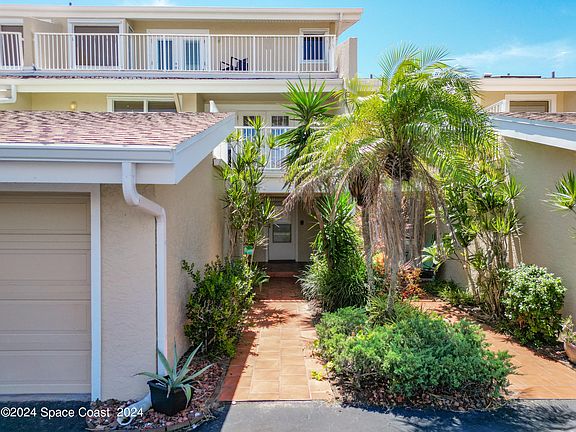 3rd image of 105 La Costa St #6