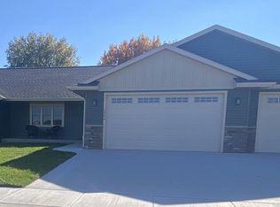 1906 Golden Gate Way, Holmen, WI 54636