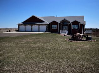 6913 Ringneck Rd, Bismarck, ND 58503