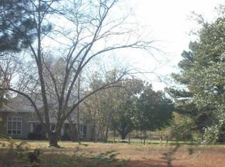 6420 Peeles Chapel Rd, Laurel Hill, NC 28351