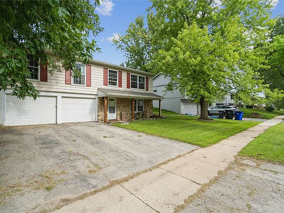2nd image of 140 Brentwood Dr NE