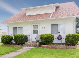 414 14th Ave, Vinton, IA 52349