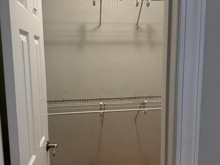 116 Venezia Ct — Photo 17