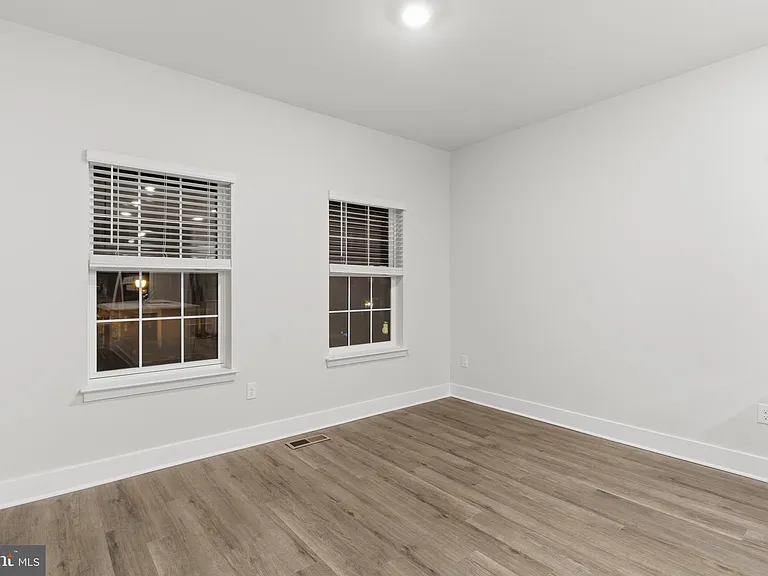 5213 Water Lily Way — Photo 12