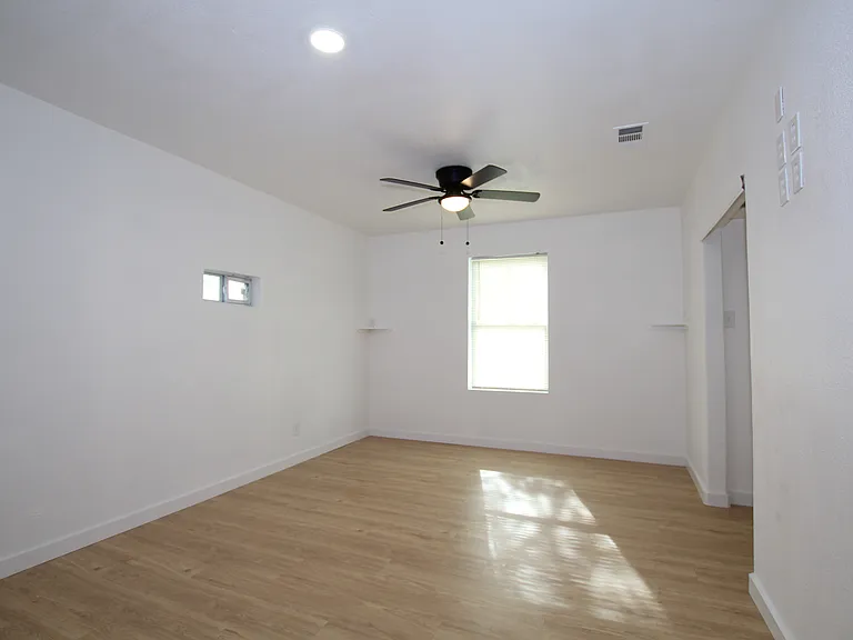 3713 Pate Dr — Photo 5