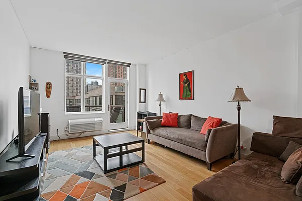 Rented by Nest Seekers International | media 18