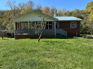 592 Darnell Rd, Huntington, WV 25705