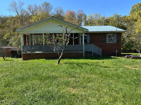 592 Darnell Rd, Huntington, WV 25705