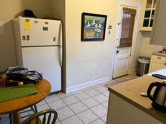 5th image of 1920 Portland Ave APT 2