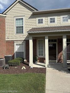 52069 Naugatuck Dr, Macomb, MI, 48042