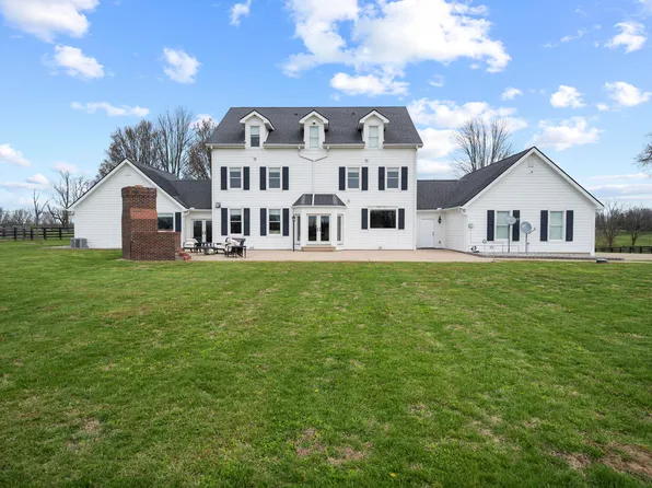 3600 Briar Hill Rd, Lexington, KY 40516